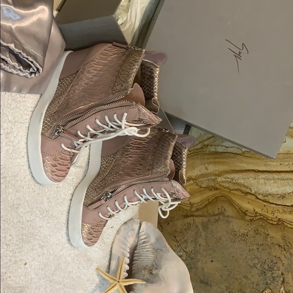 Giuseppe Zanotti  wedge sneaker pink